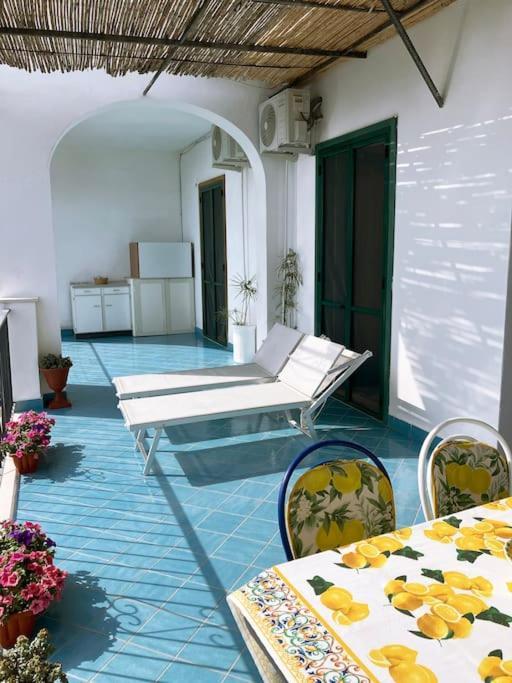 Casa Intiso - Two Double Bedroom Apartment Positano Exterior foto